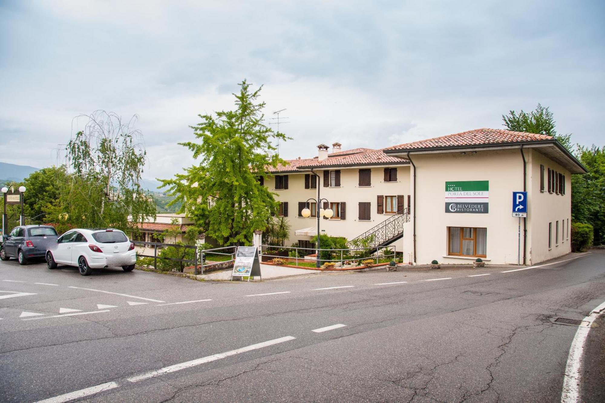 Hotel Porta Del Sole 소리아노델라고 외부 사진